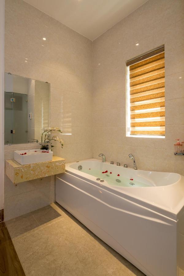 โรลิวา โฮเต็ล แอนด์ อพาร์ตเมนต์ ดานัง Hotel ภายนอก รูปภาพ