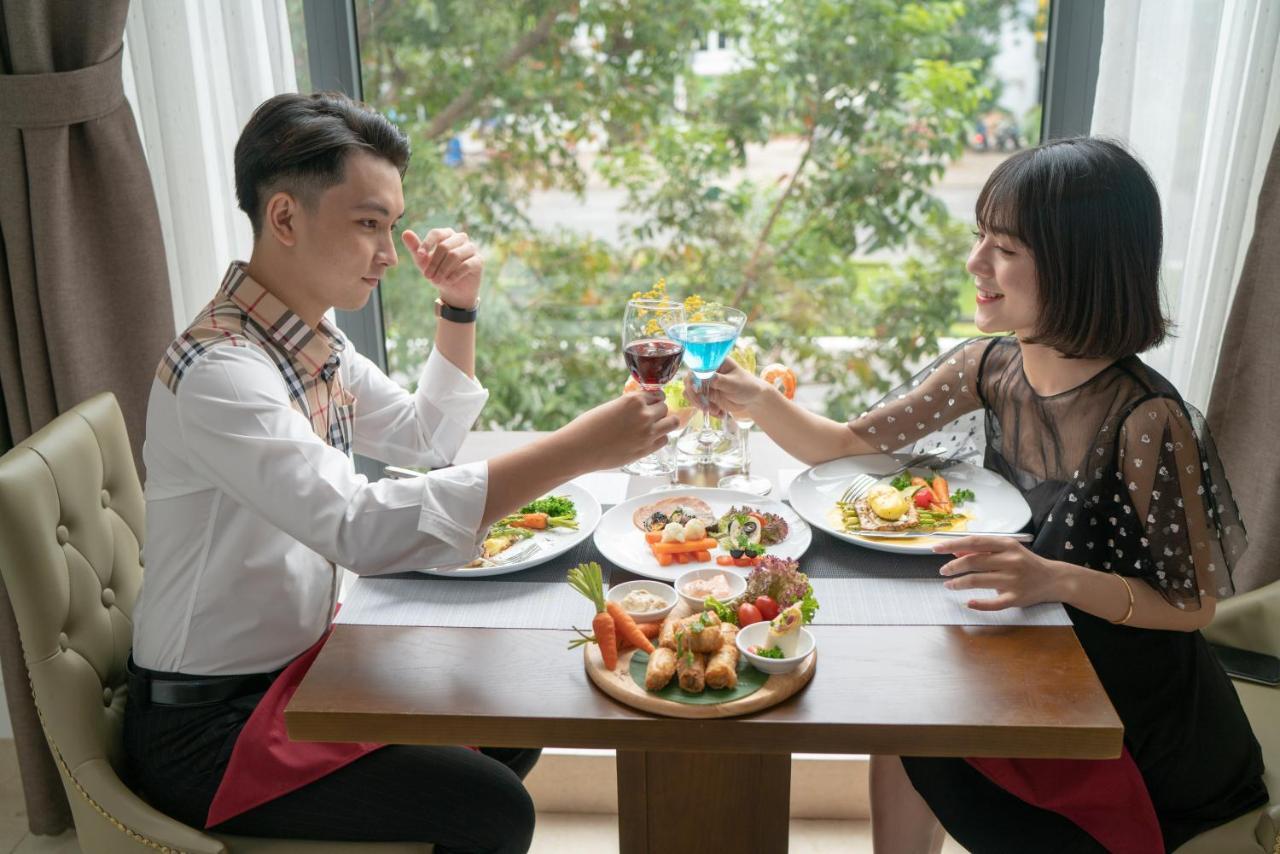 โรลิวา โฮเต็ล แอนด์ อพาร์ตเมนต์ ดานัง Hotel ภายนอก รูปภาพ